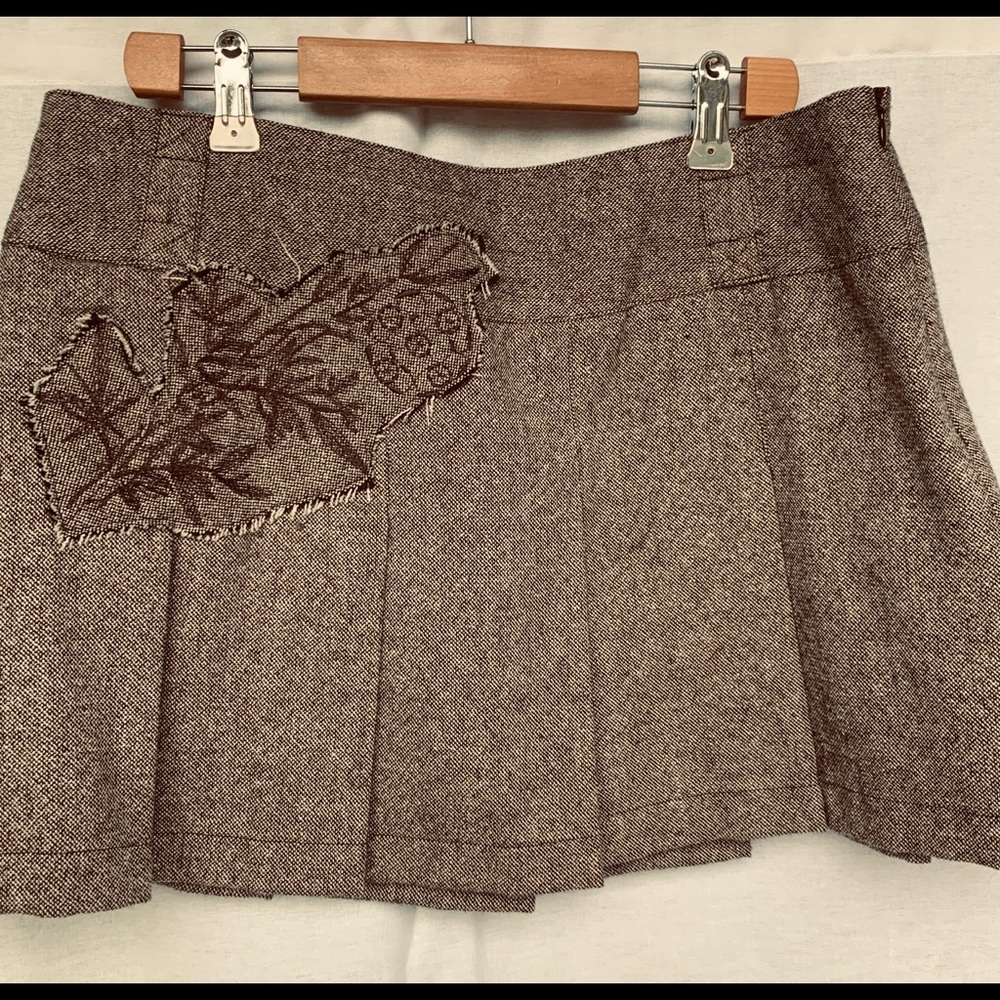 Guess Pleaded Skirt with Self Fabric Appliqué
